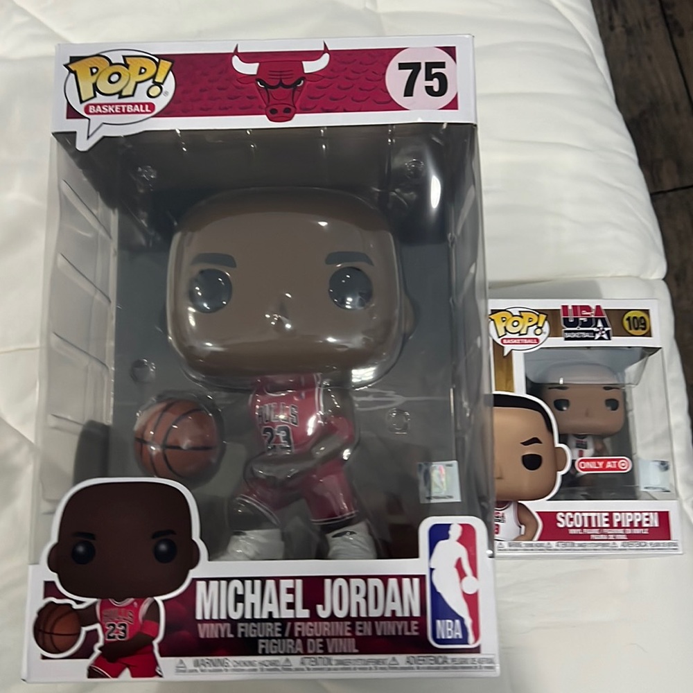 Large MJ+Scottie Pippen